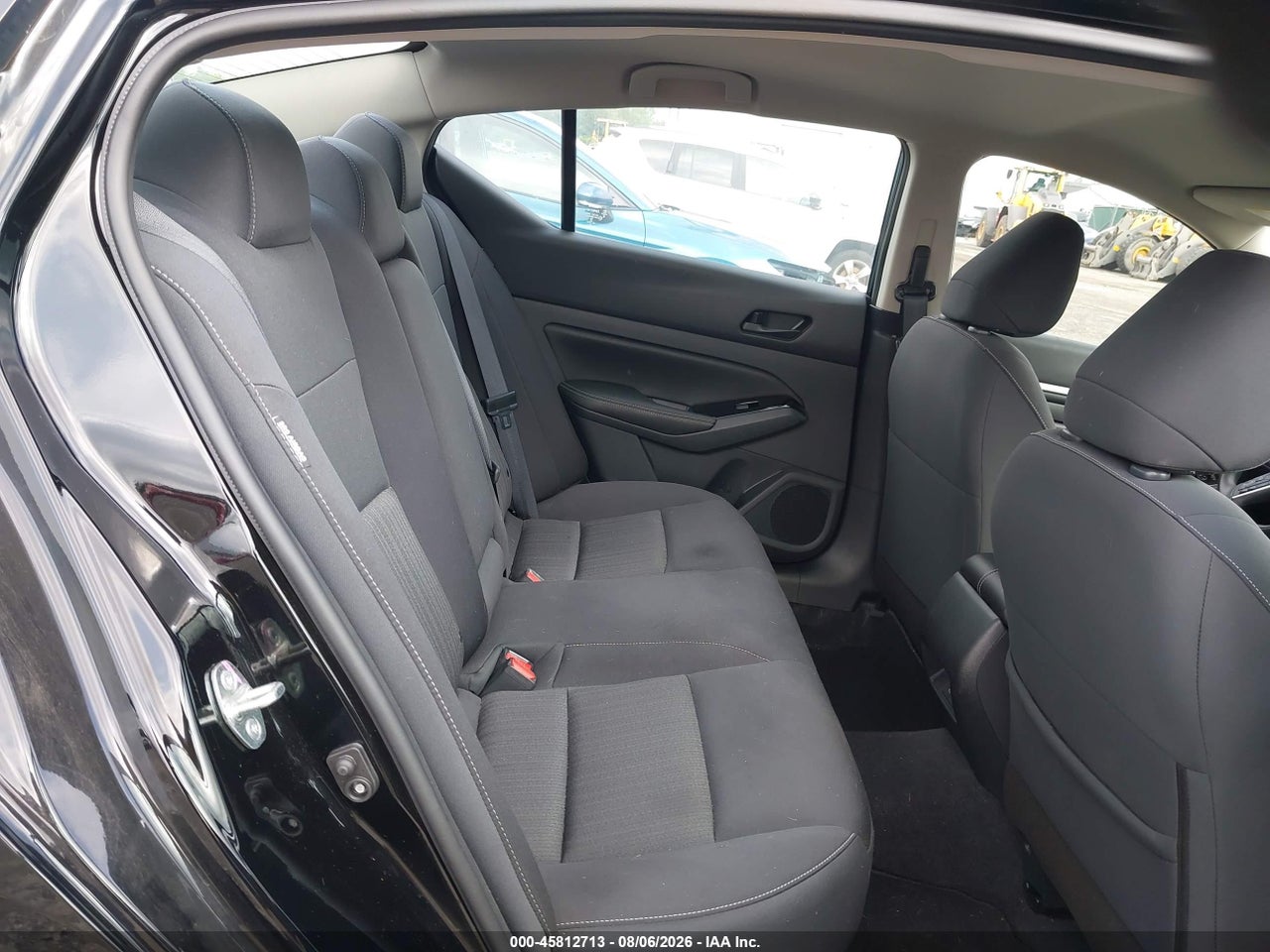 1N4BL4DV0PN****** · 2023 NISSAN ALTIMA SV FWD · 8/10