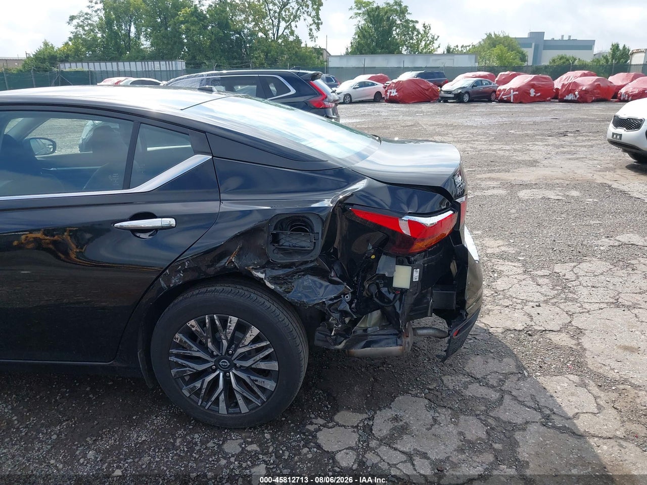 1N4BL4DV0PN****** · 2023 NISSAN ALTIMA SV FWD · 6/10