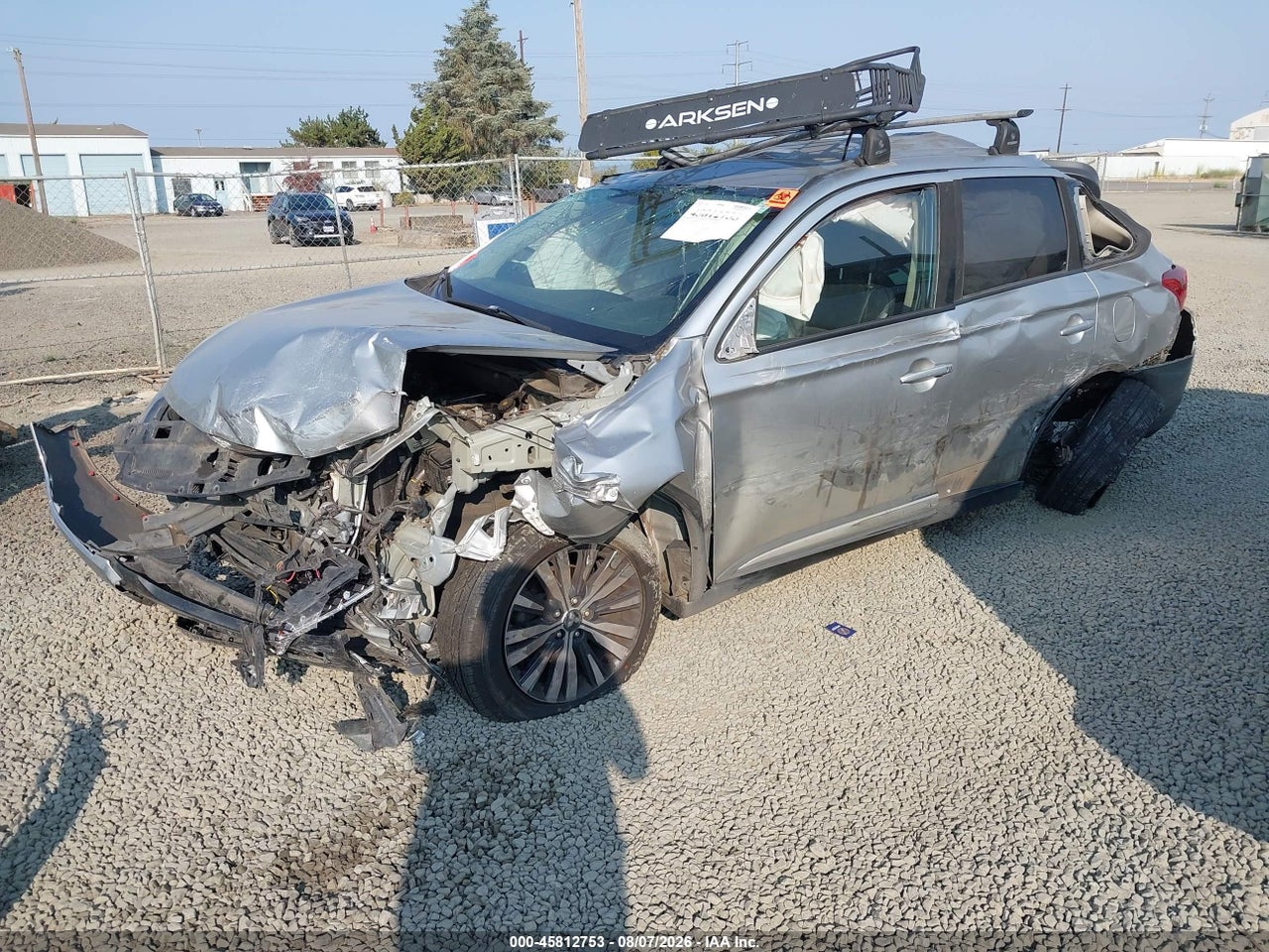2019 MITSUBISHI OUTLANDER SE · 2/10
