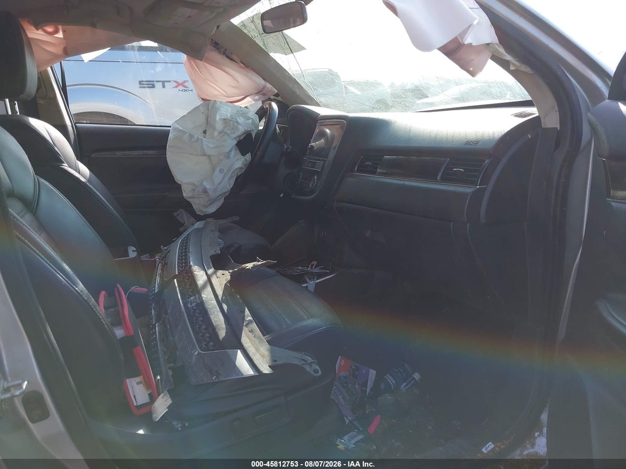 2019 MITSUBISHI OUTLANDER SE · 5/10