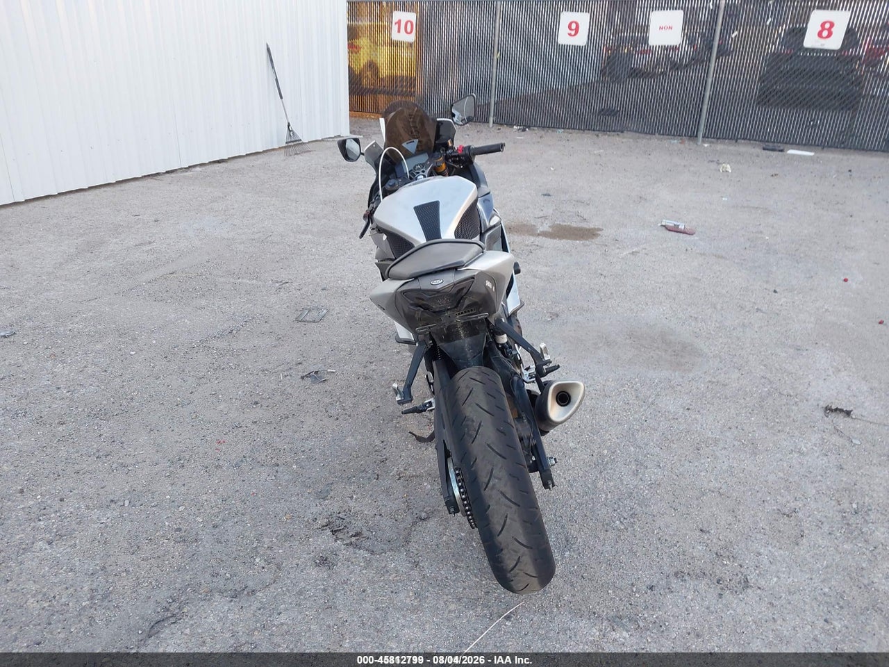 2020 YAMAHA YZFR3 A · 6/11