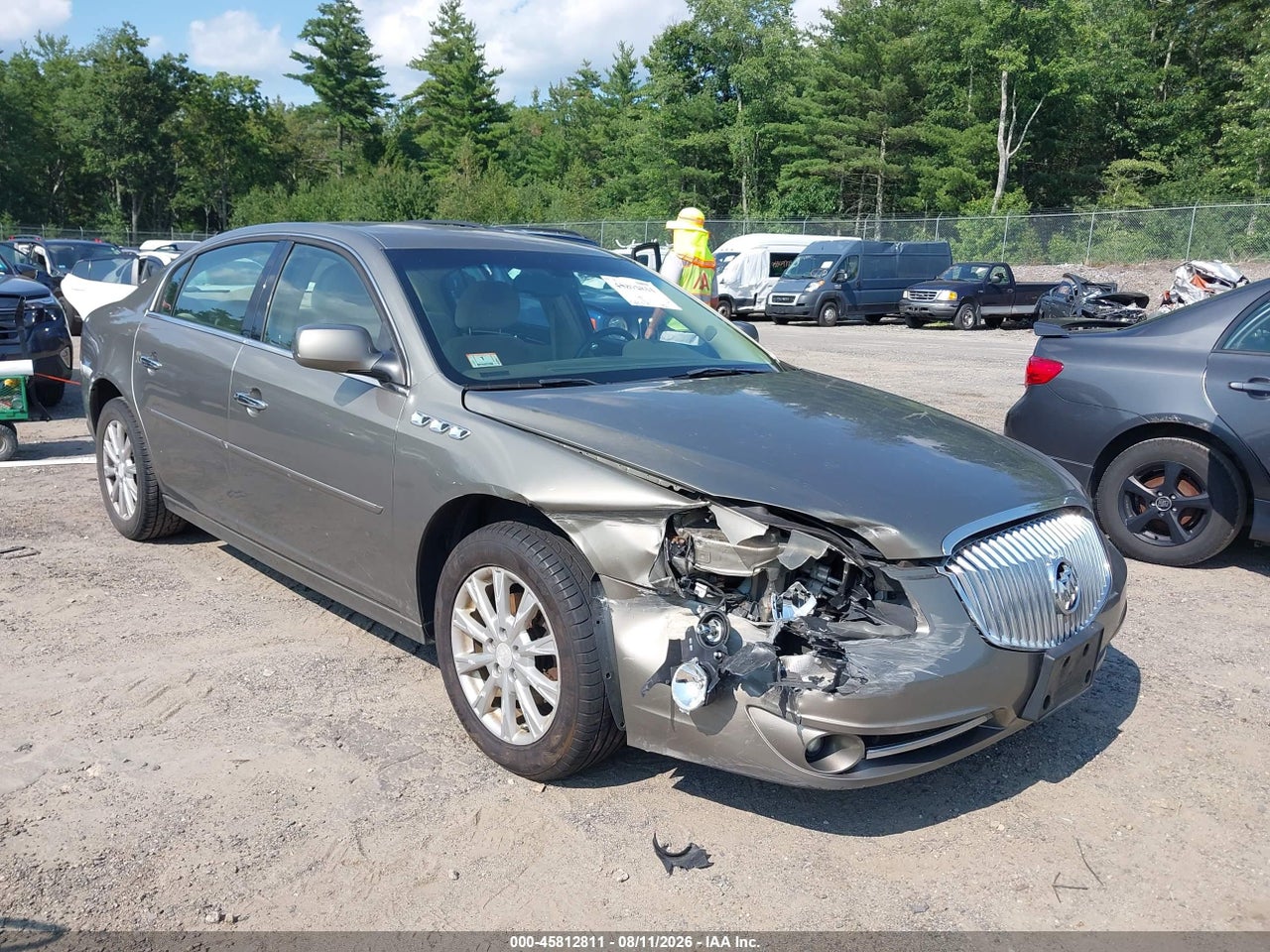 2011 BUICK LUCERNE CX · 6/11
