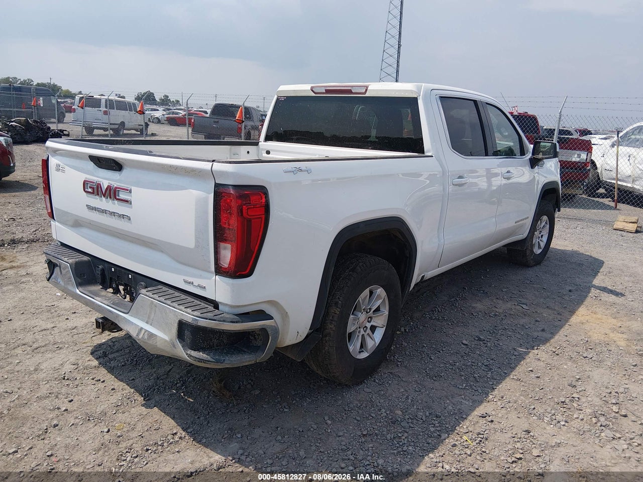 2019 GMC SIERRA 1500 SLE · 4/11