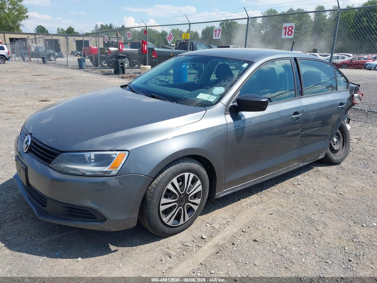 2014 VOLKSWAGEN JETTA 2.0L S · 2/11