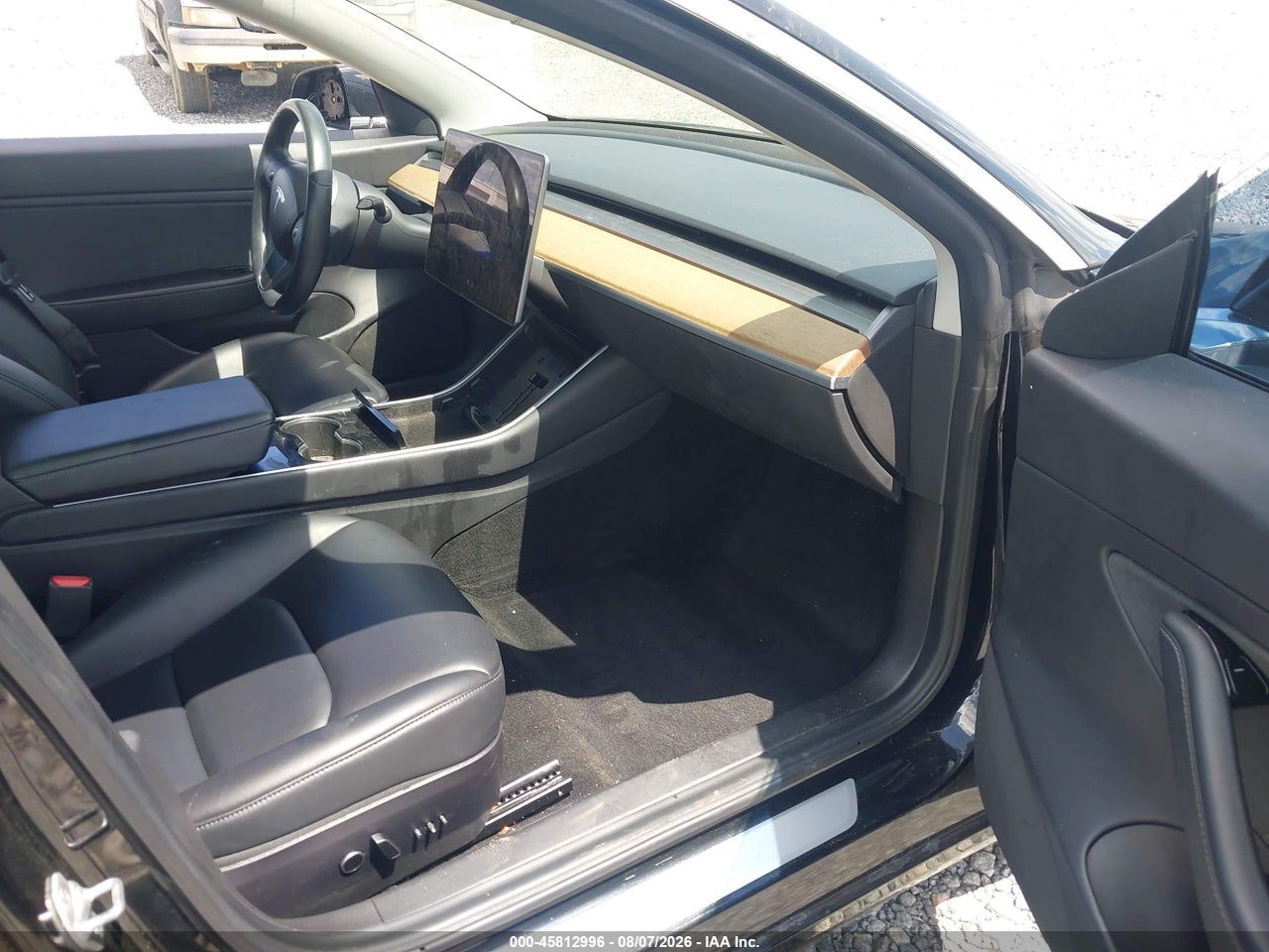 2019 TESLA MODEL 3 LONG RANGE/MID RANGE/STANDARD RANGE/STANDARD RANGE PLUS · 5/9