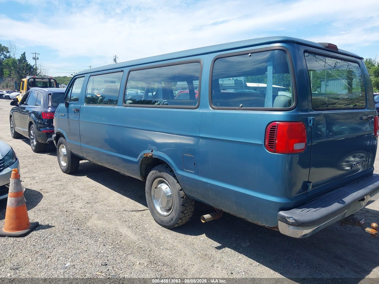 1994 DODGE RAM WAGON B350 · 3/11