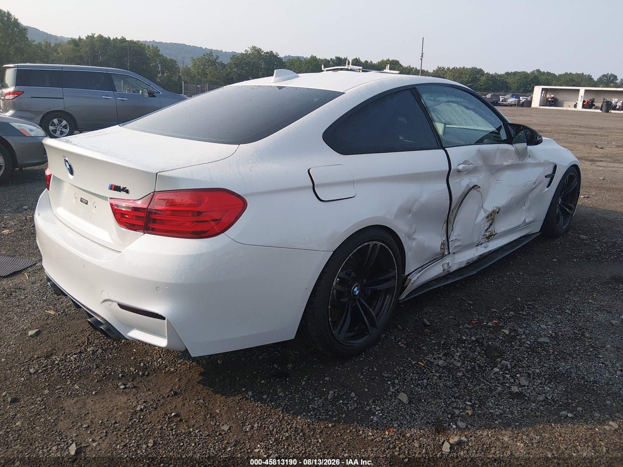 2015 BMW M4 · 4/11