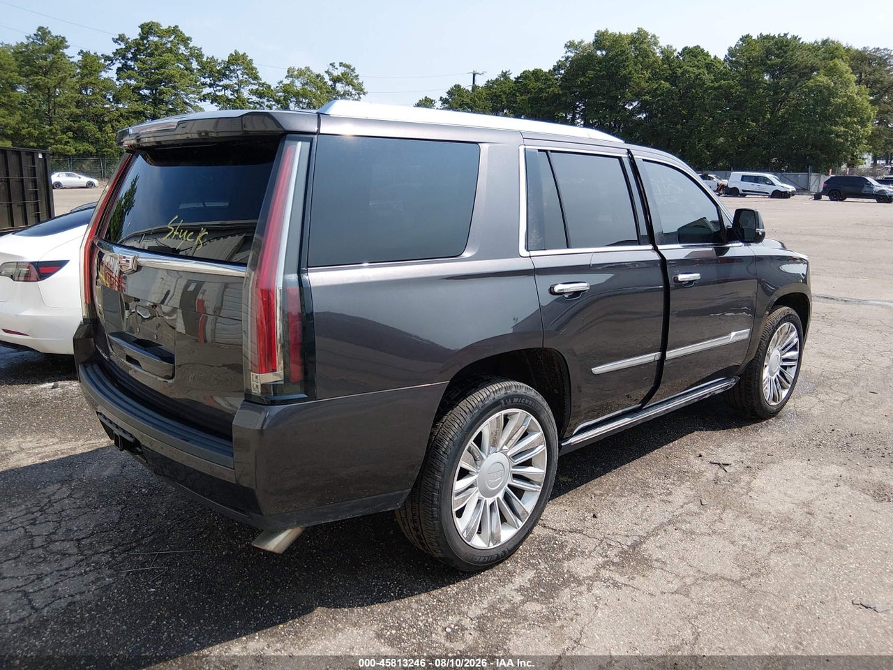 2016 CADILLAC ESCALADE PLATINUM · 4/11