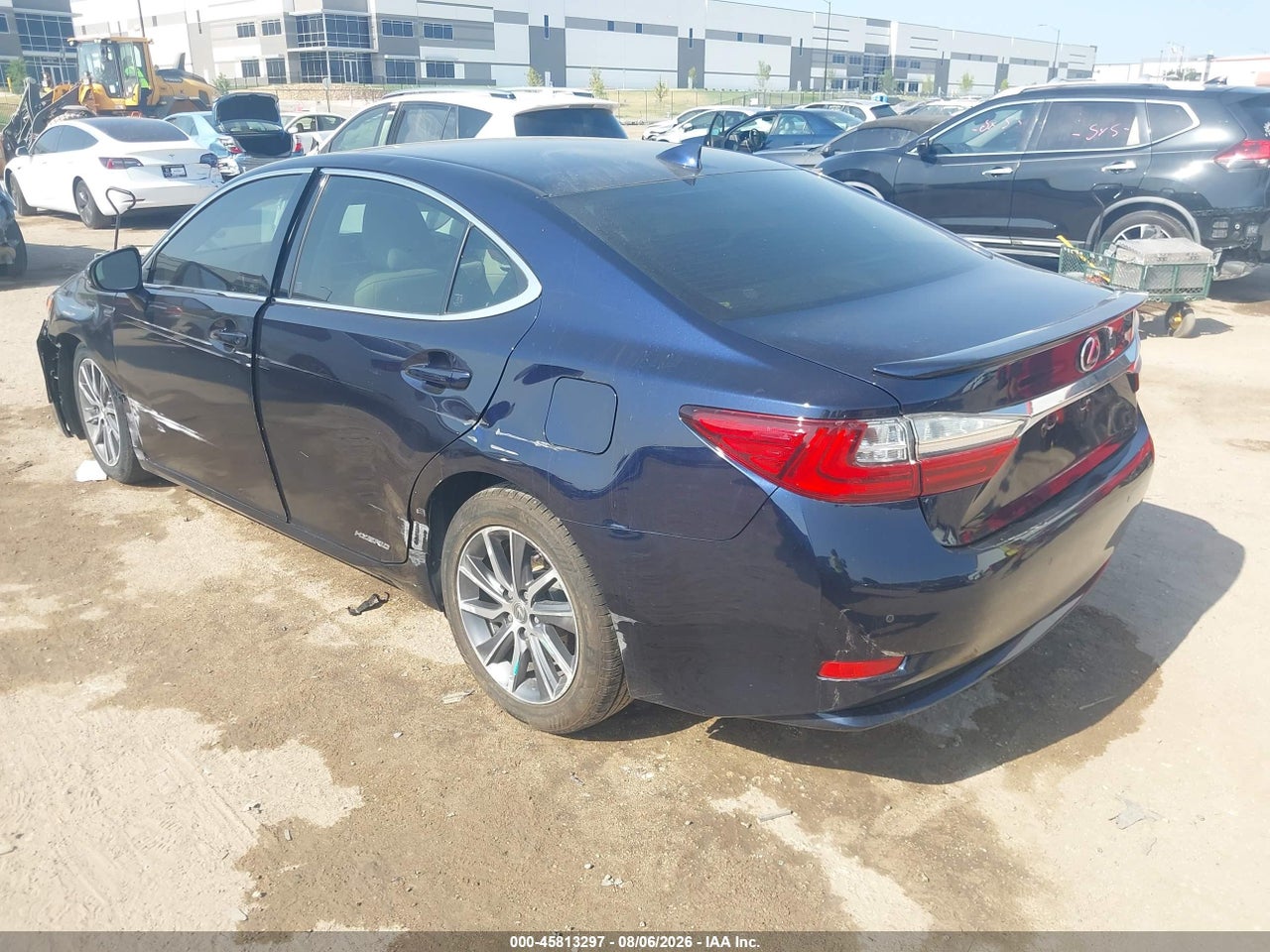 2016 LEXUS ES 300H · 3/11