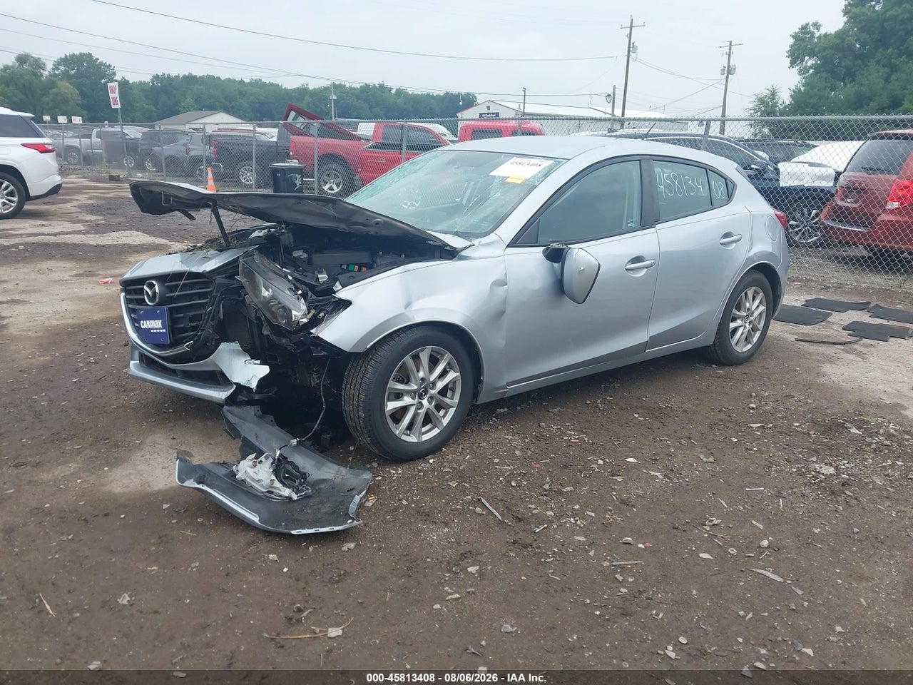 2017 MAZDA MAZDA3 SPORT · 2/10