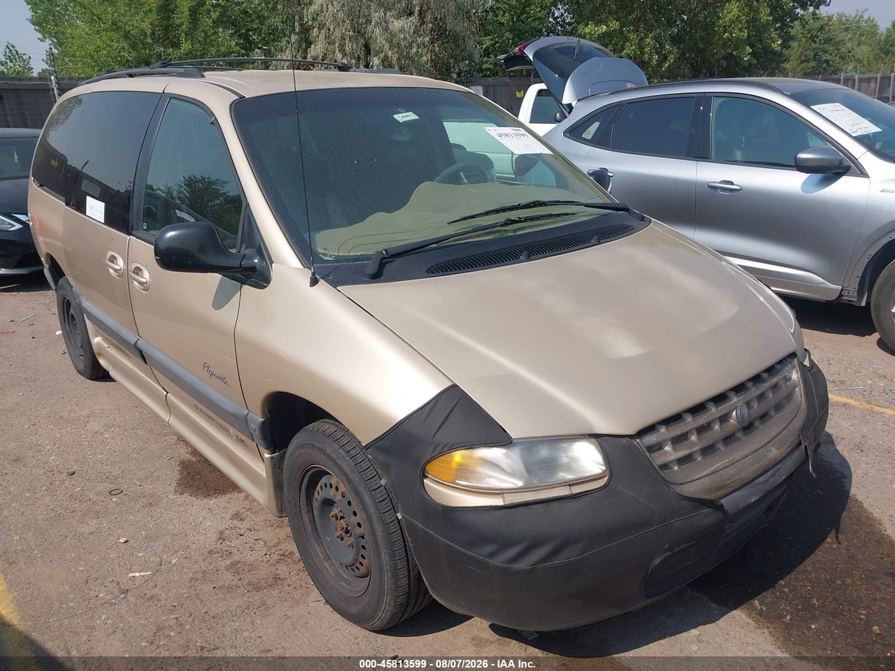 1P4GP44G4XB****** · 1999 PLYMOUTH GRAND VOYAGER SE