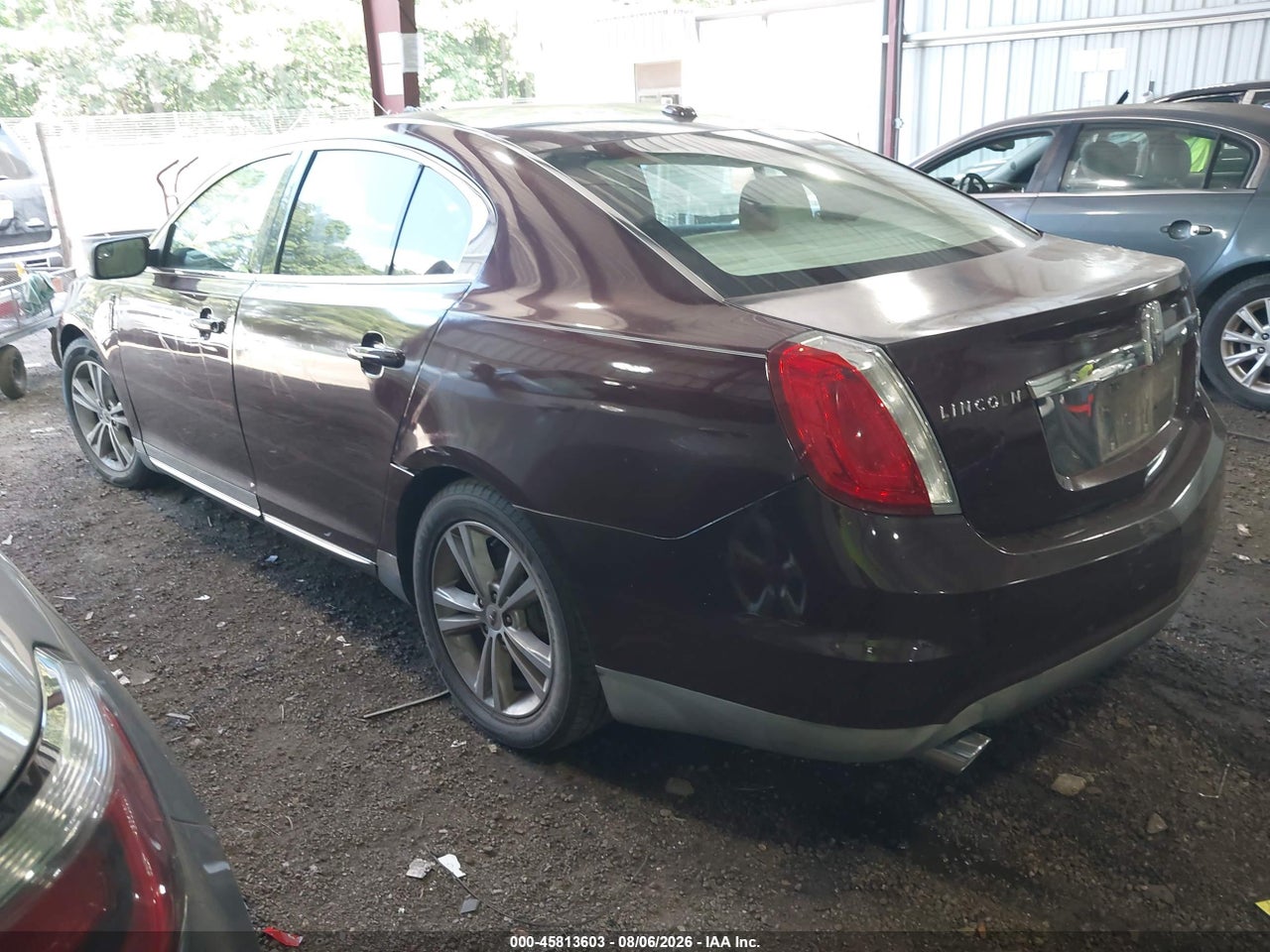 2011 LINCOLN MKS · 3/11