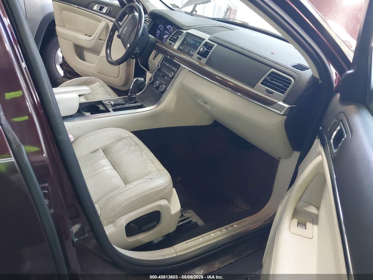 2011 LINCOLN MKS · 5/11