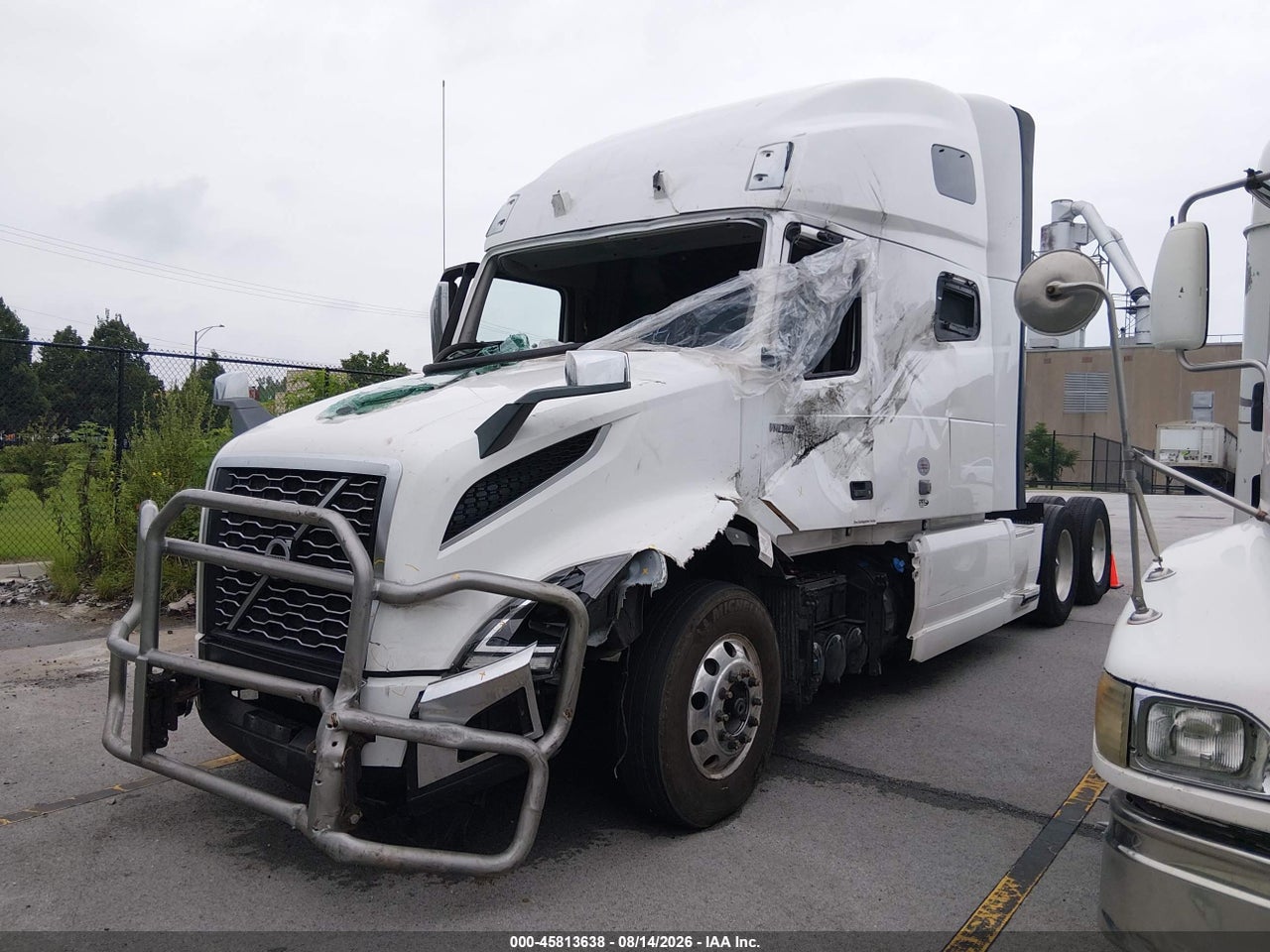 2020 VOLVO VNL · 2/10