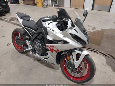 JS1EM13B0R7****** · 2024 SUZUKI GSX800 F