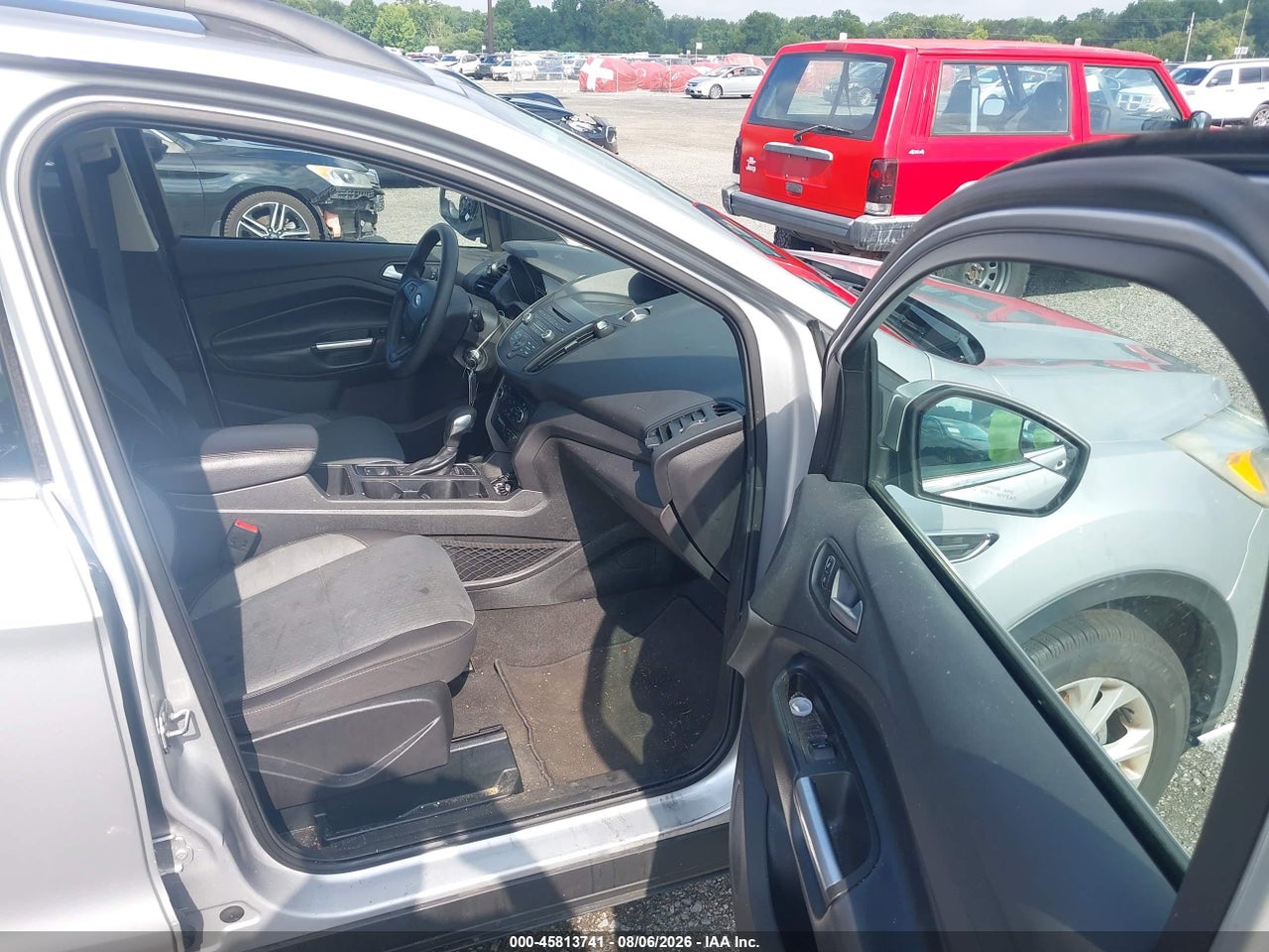 2018 FORD ESCAPE SE · 5/11