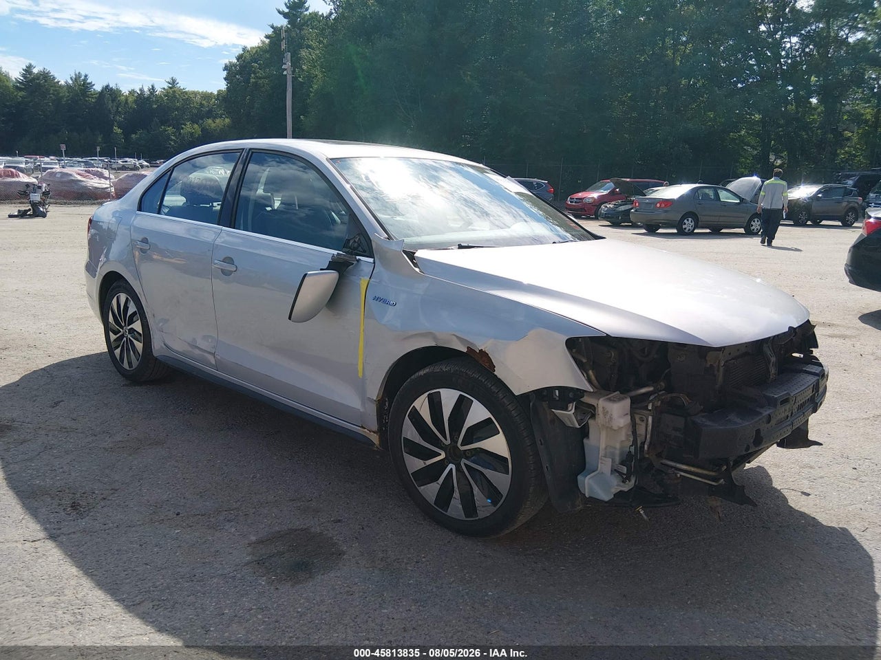 3VW637AJ2DM****** · 2013 VOLKSWAGEN JETTA HYBRID SEL PREMIUM