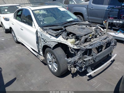 JN1CV7AP2GM****** · 2016 INFINITI Q50 2.0T PREMIUM