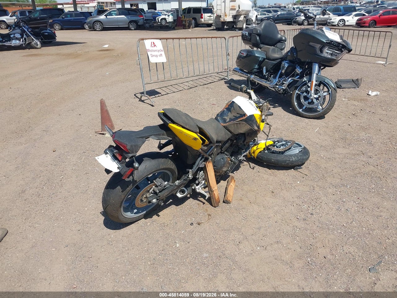 2024 SUZUKI GSX800 F · 4/11