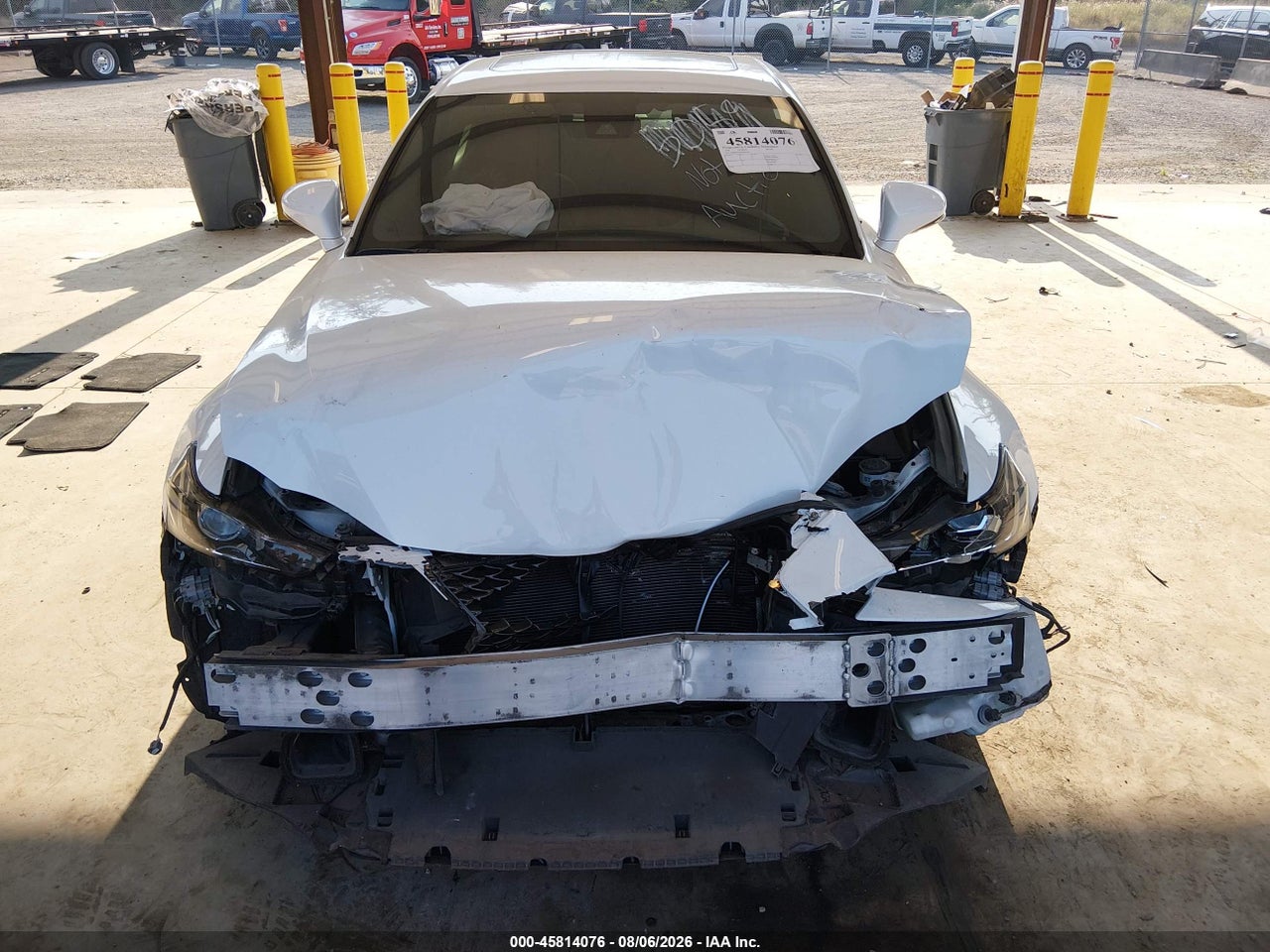 2019 LEXUS IS 350 · 6/11
