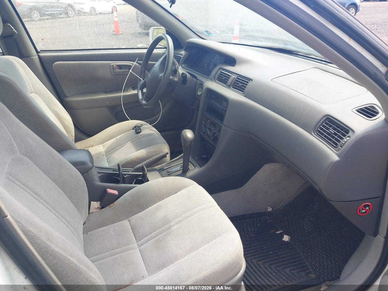 1997 TOYOTA CAMRY LE · 5/11
