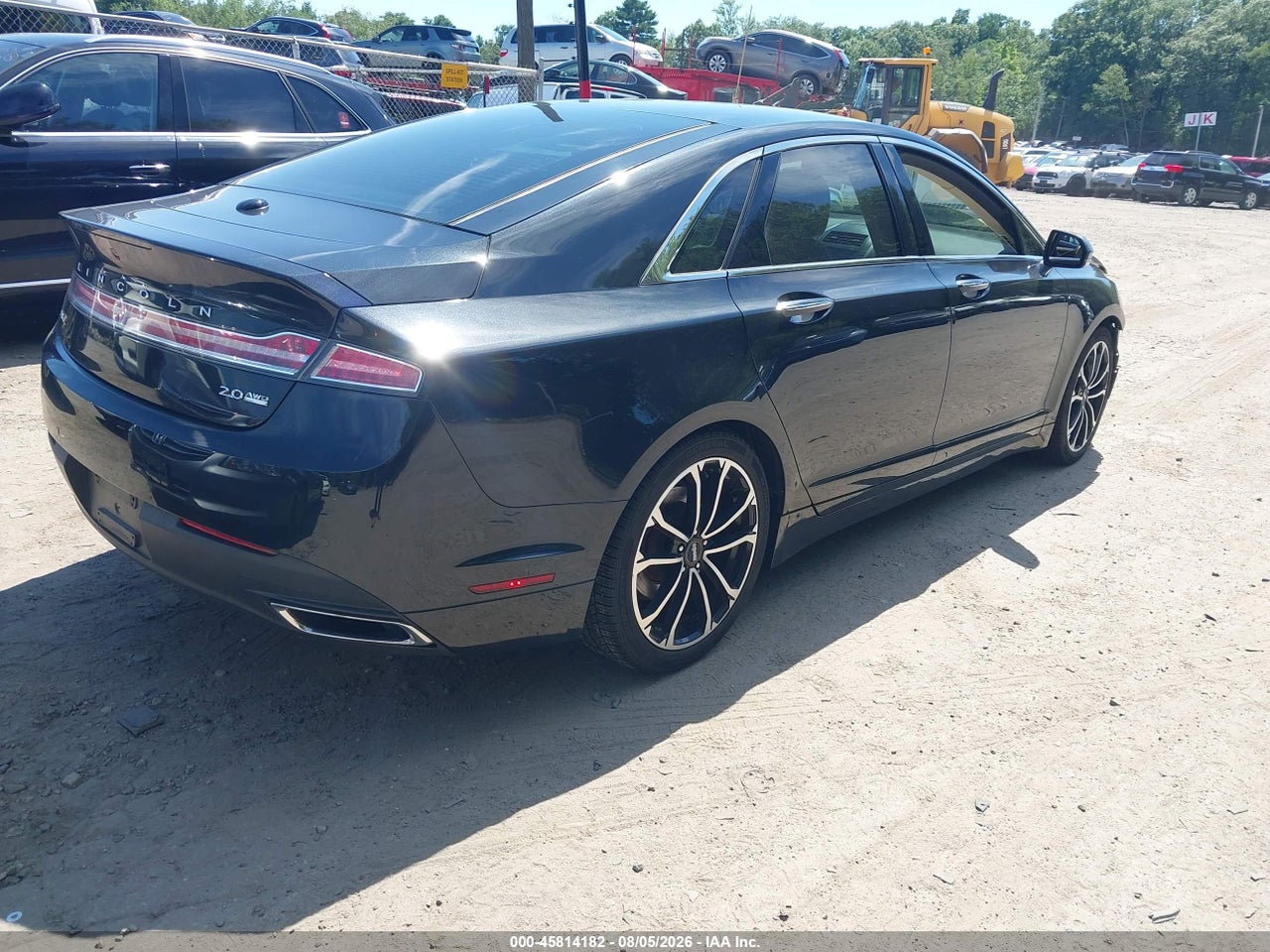 2015 LINCOLN MKZ · 4/11