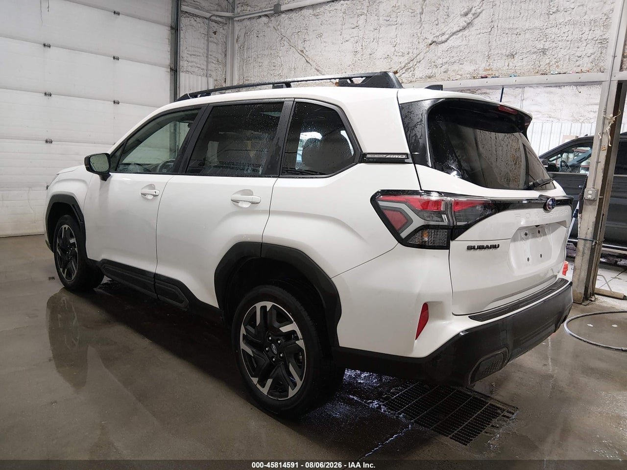 2025 SUBARU FORESTER LIMITED · 3/11