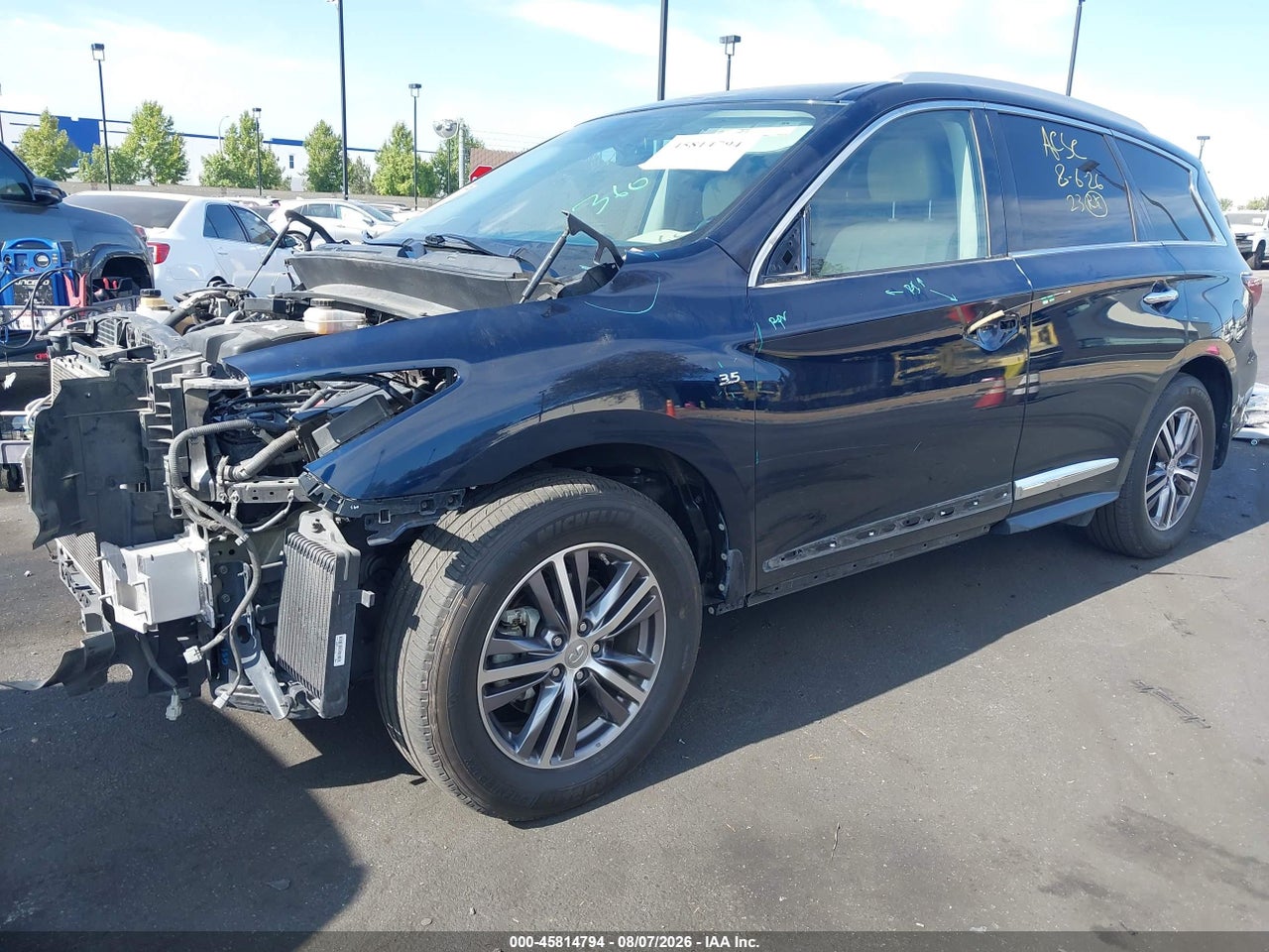 2018 INFINITI QX60 · 2/11