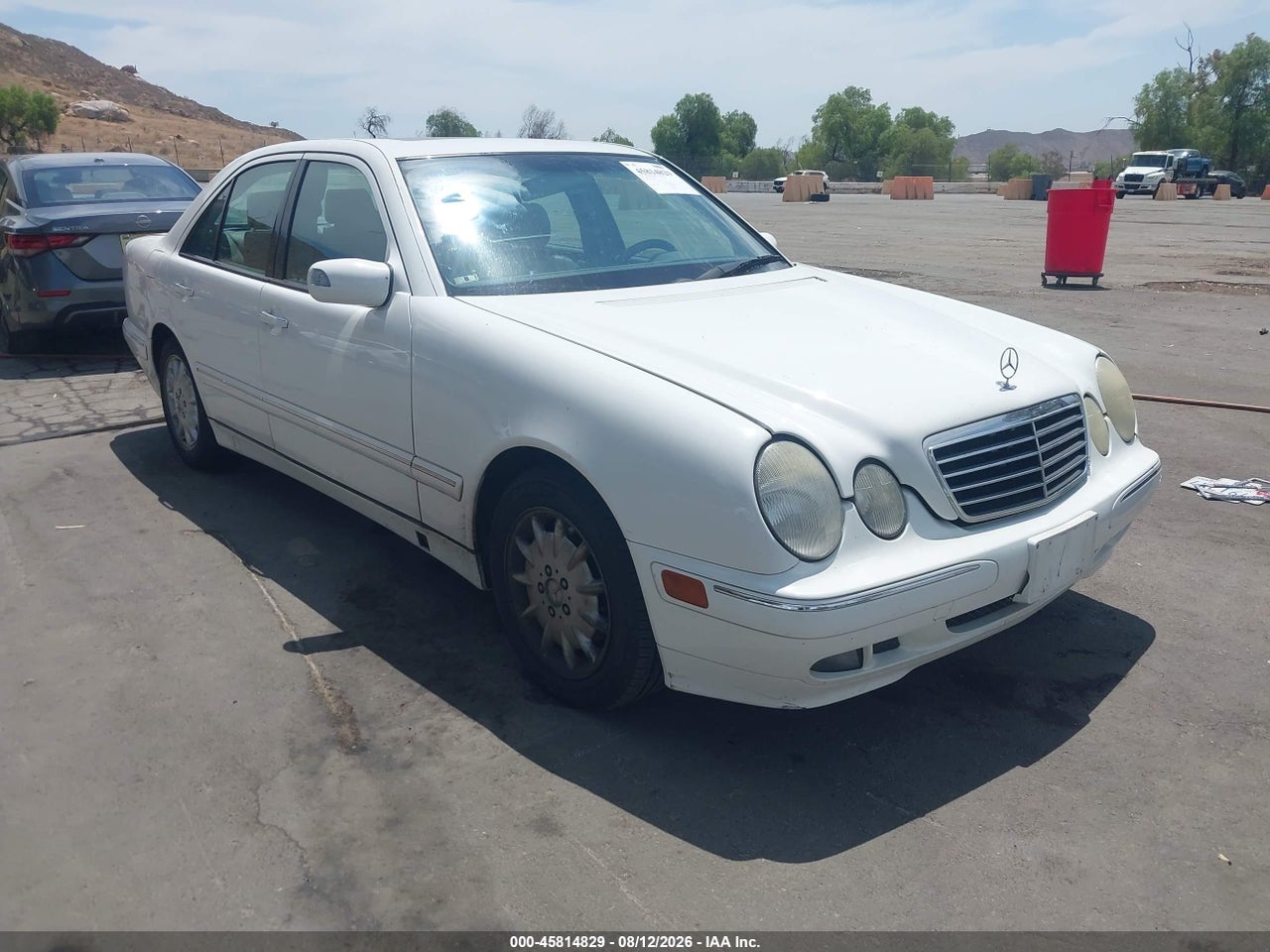 WDBJF65J1YB****** · 2000 MERCEDES-BENZ E 320