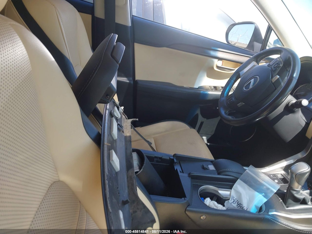 2015 LEXUS NX 200T · 5/11