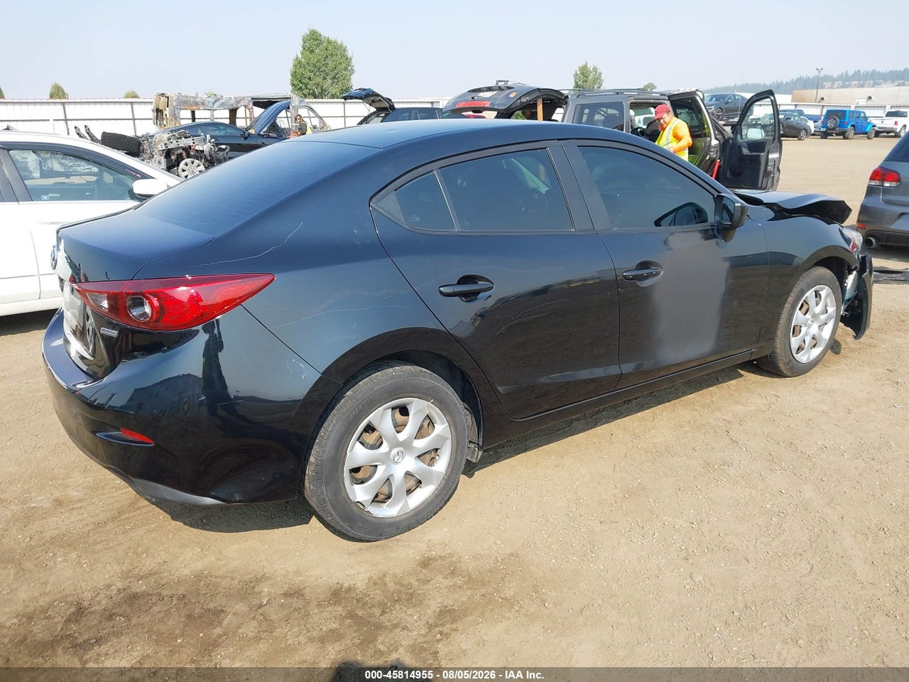 2016 MAZDA MAZDA3 · 4/11