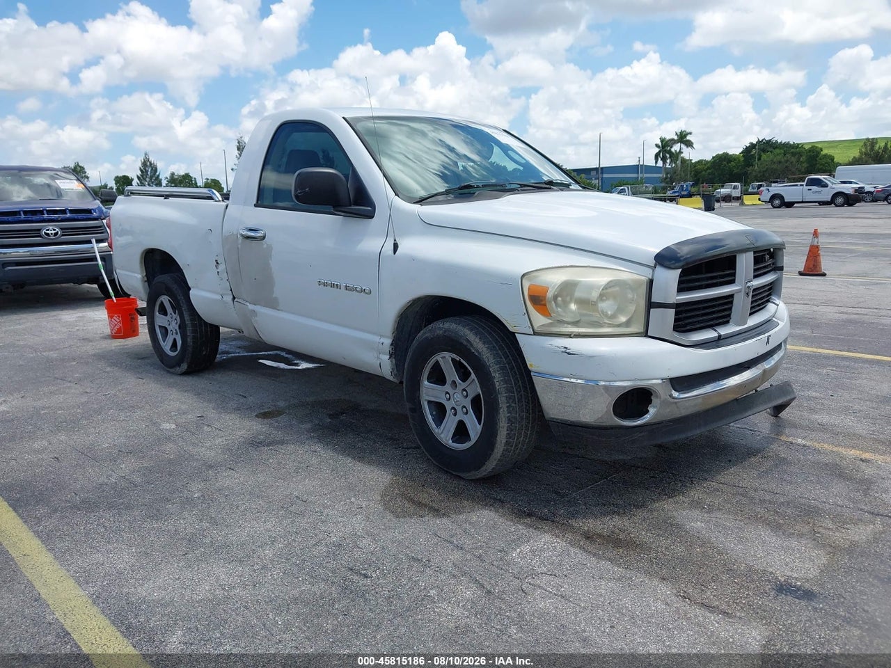 1D7HA16P57J****** · 2007 DODGE RAM 1500 SLT/SPORT