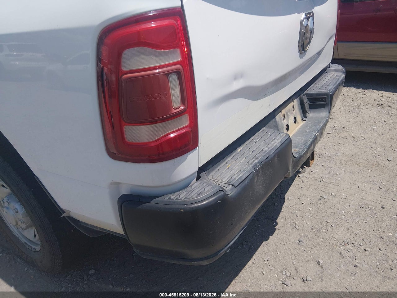 2019 RAM 2500 TRADESMAN  4X2 8' BOX · 6/11