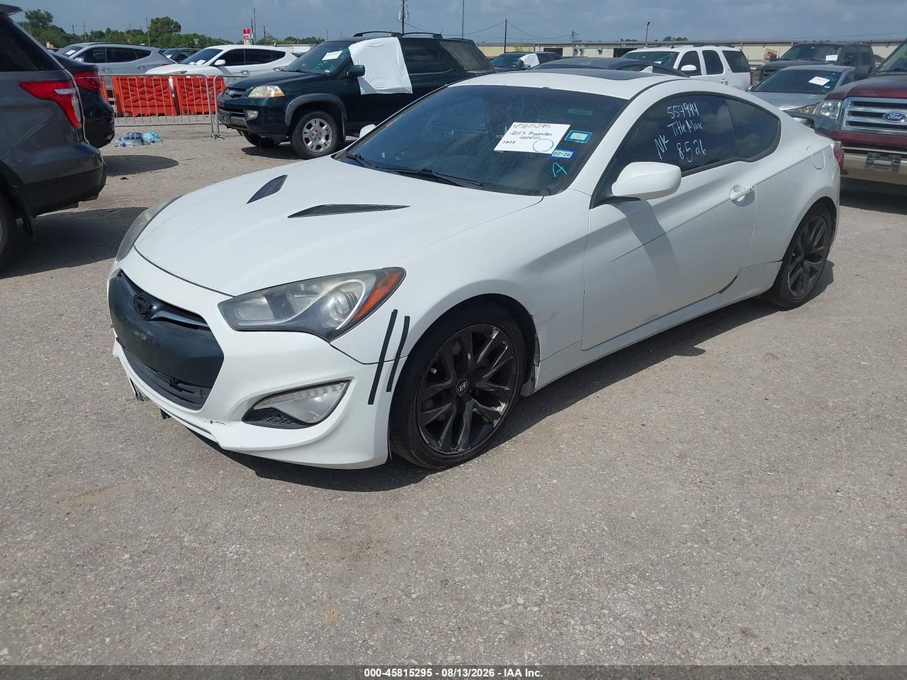 2013 HYUNDAI GENESIS 2.0T PREMIUM · 2/11