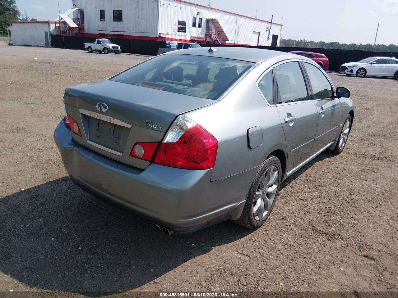 2007 INFINITI M35X · 4/11