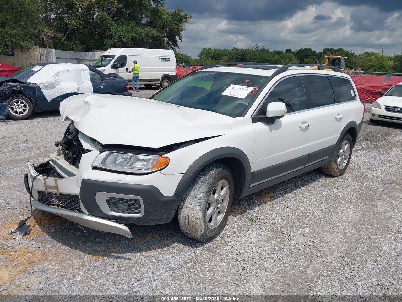 2010 VOLVO XC70 3.2 · 2/11