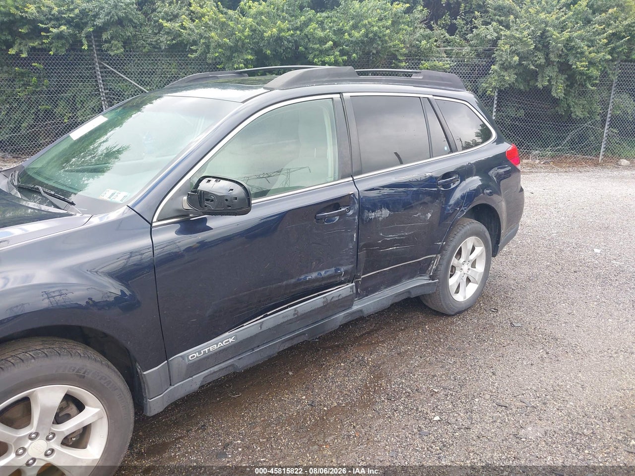 2013 SUBARU OUTBACK 2.5I PREMIUM · 6/11