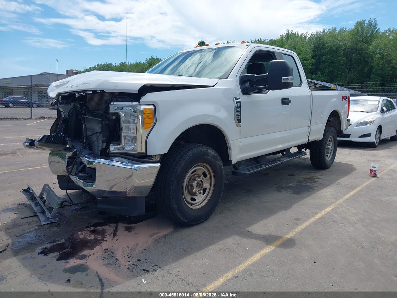 1FT8X3B64HE****** · 2017 FORD F-350 XL · 2/4