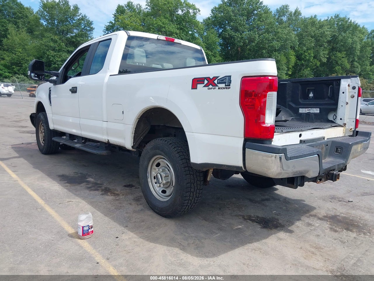 1FT8X3B64HE****** · 2017 FORD F-350 XL · 3/4