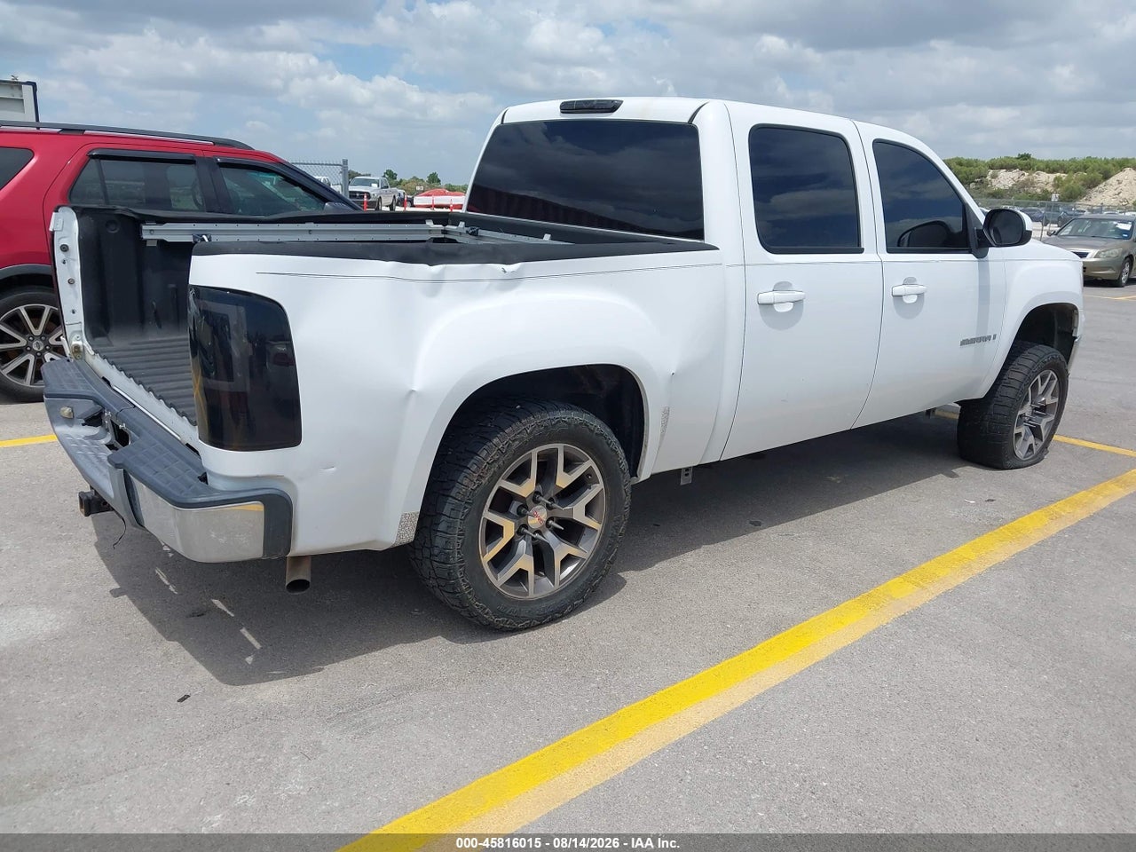 2GTEC13J581****** · 2008 GMC SIERRA 1500 SLE1 · 4/11