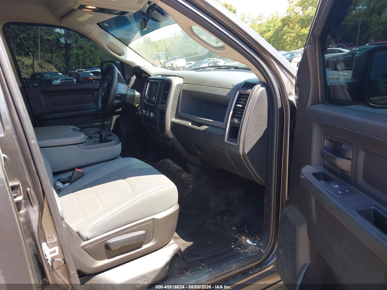 2018 RAM 1500 EXPRESS  4X4 5'7 BOX · 5/11