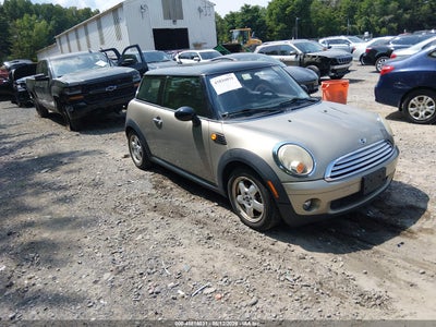 WMWMF33519T****** · 2009 MINI COOPER