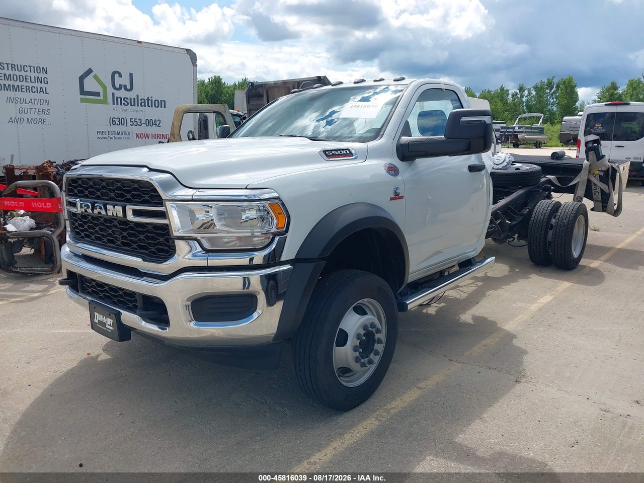 2024 RAM 5500 CHASSIS TRADESMAN/SLT · 2/4