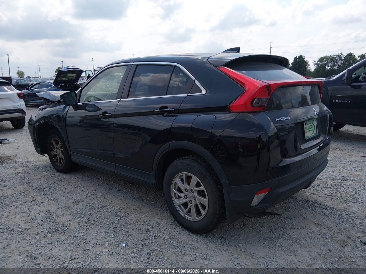 2019 MITSUBISHI ECLIPSE CROSS ES · 3/11