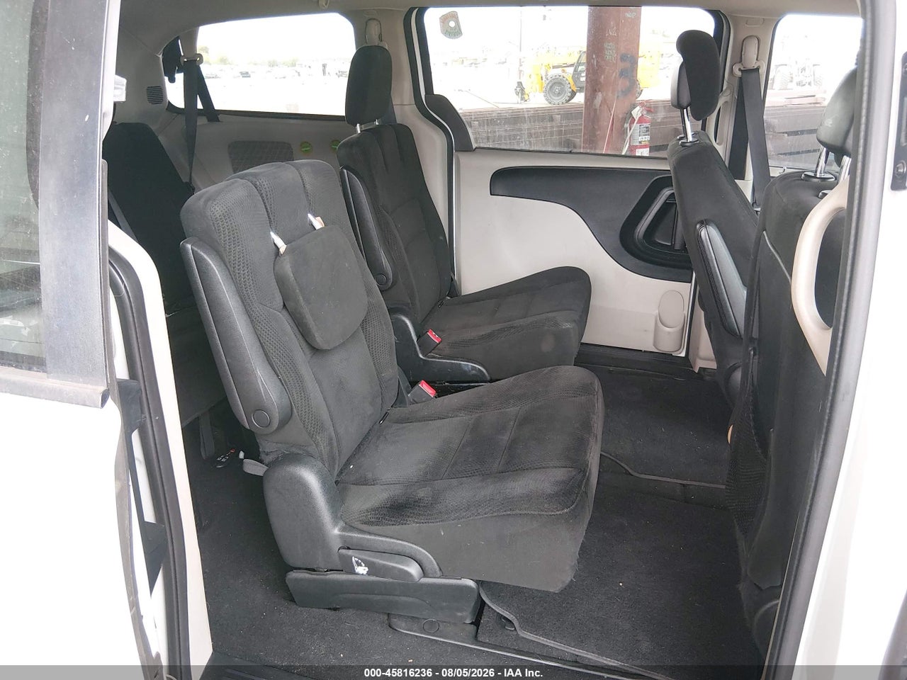 2C4RDGBG7GR****** · 2016 DODGE GRAND CARAVAN SE · 8/11