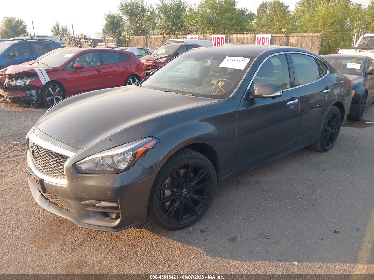 2015 INFINITI Q70 3.7X · 2/11
