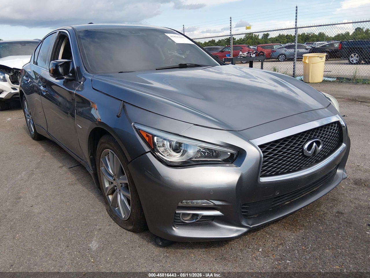 JN1EV7AP8GM****** · 2016 INFINITI Q50 3.0T PREMIUM