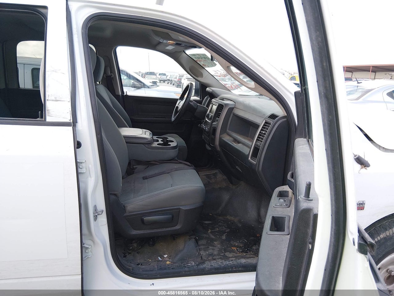 2018 RAM 1500 TRADESMAN  4X2 5'7 BOX · 5/11