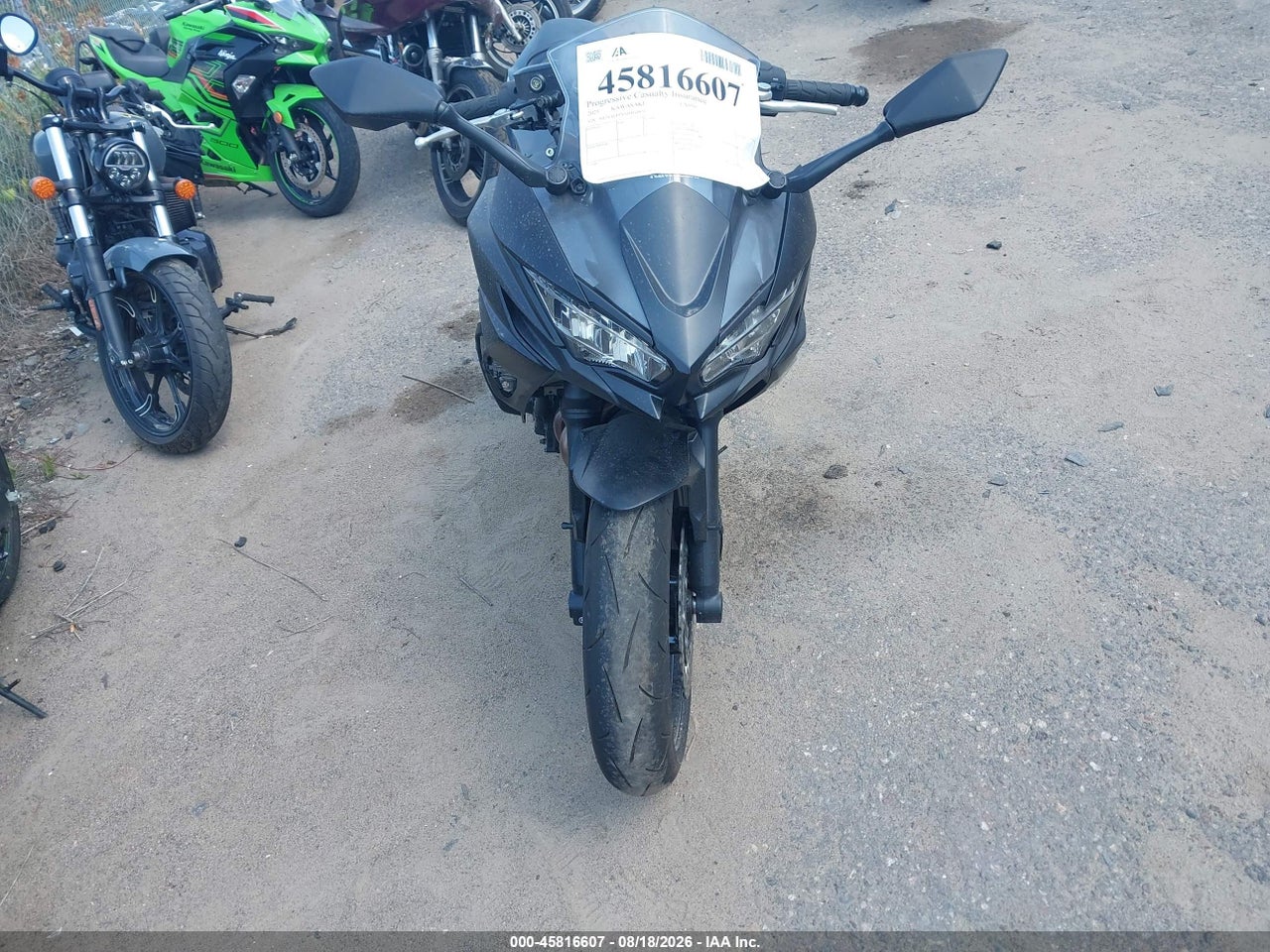 2025 KAWASAKI EX650 P · 5/10