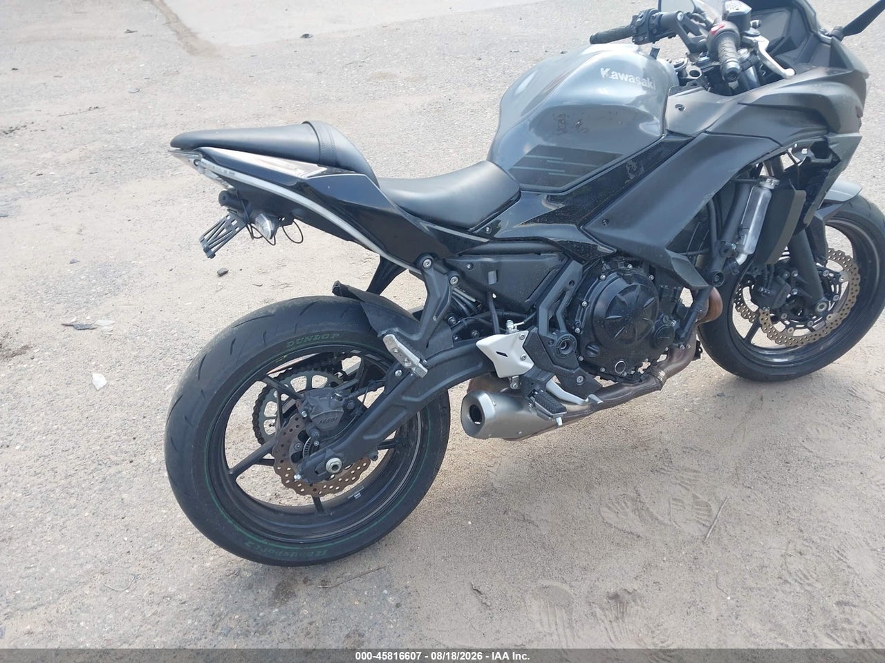 2025 KAWASAKI EX650 P · 4/10